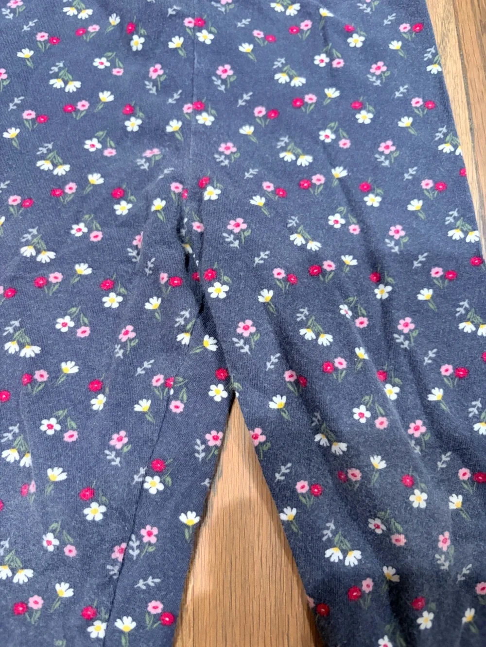 Carter’s baby girl matching floral leggings and long sleeve shirt set